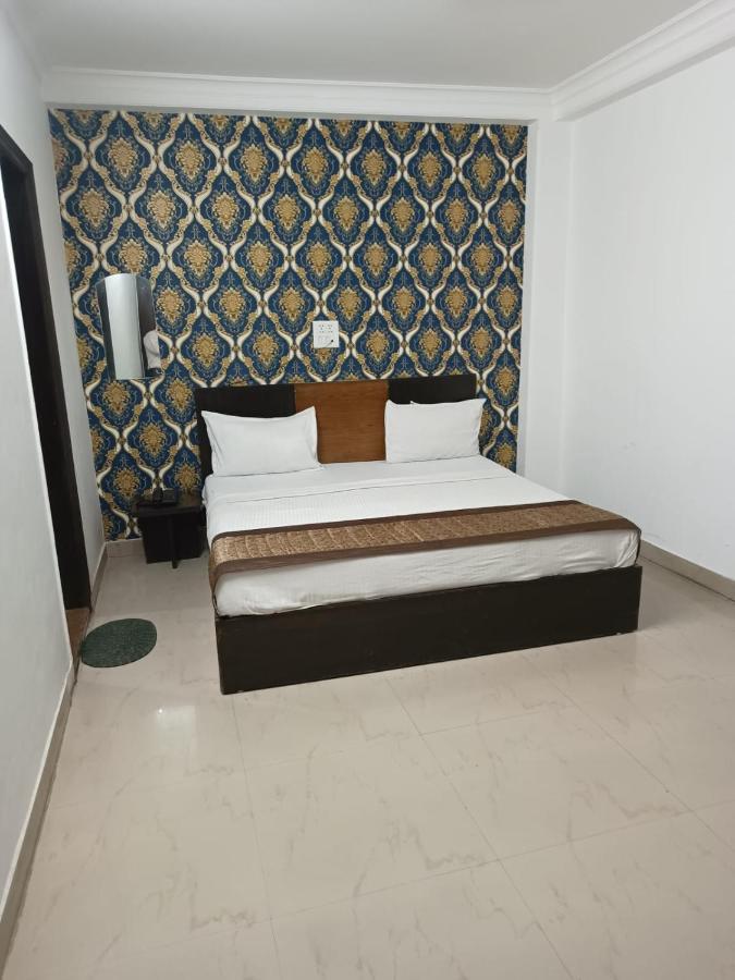 Hotel Airport Aditya Inn Neu-Delhi Exterior foto